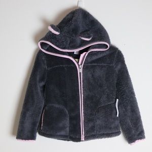 ✨NEW✨ Children’s fuzzy sweater, 5T